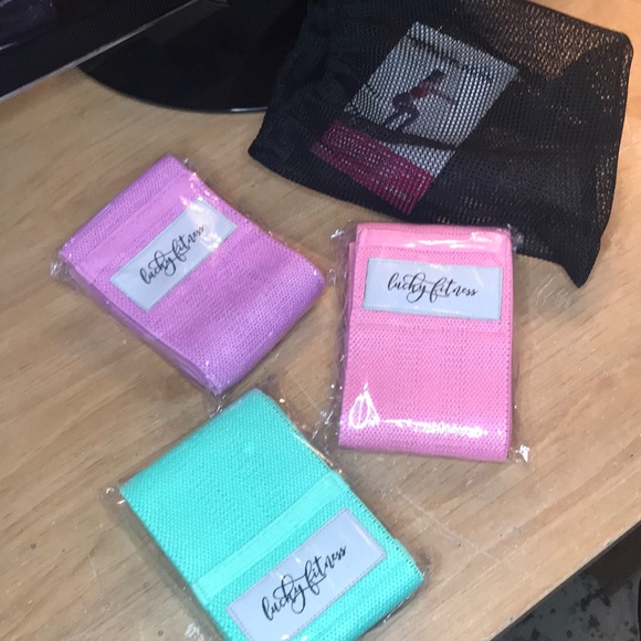 Set of 3 - Fabric Resistance Bands for Legs & Glutes - Picture 2 of 10